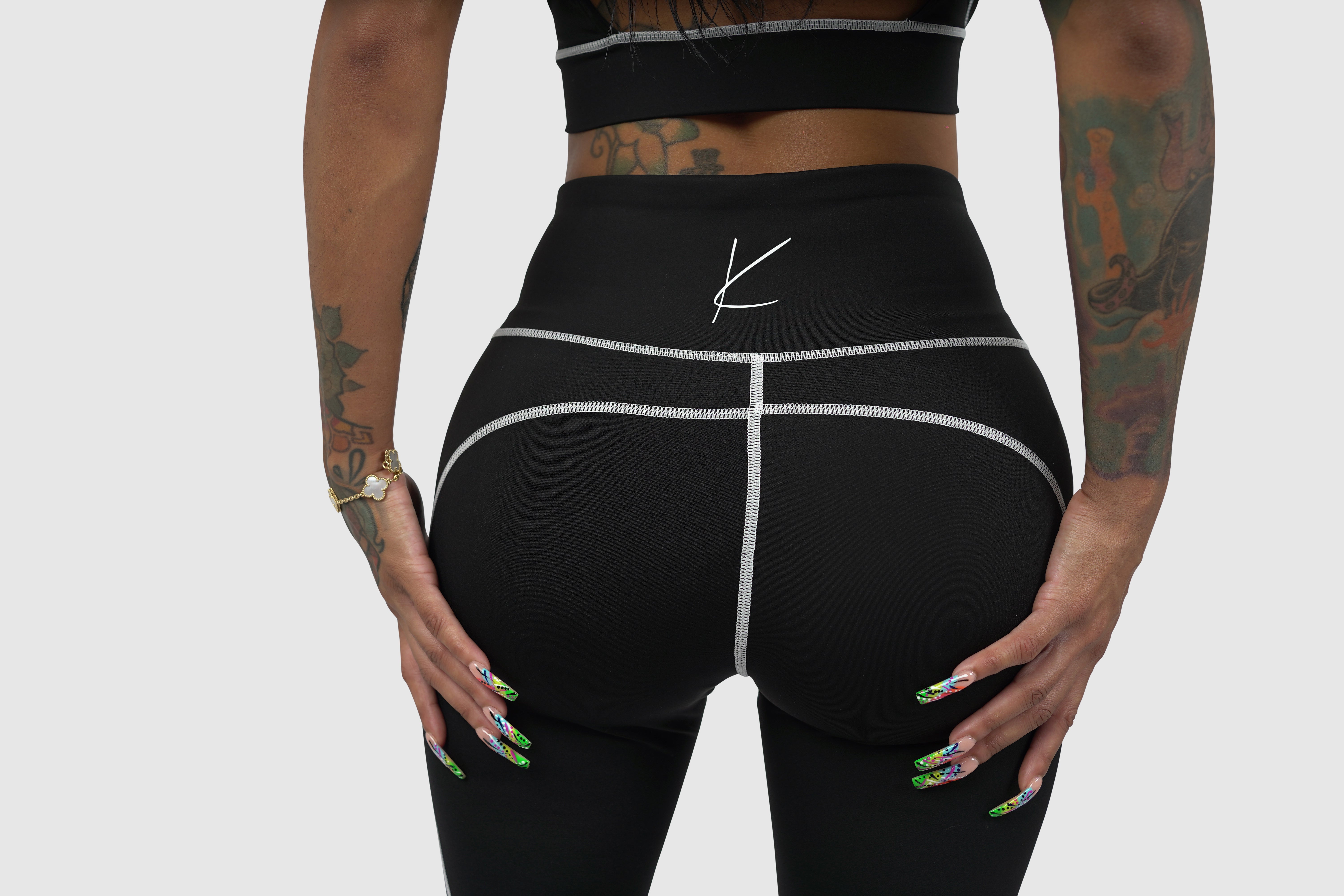 The Outline Leggings